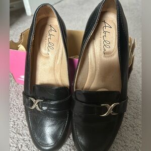 Abella True Comfort Shoe Black size 6.5